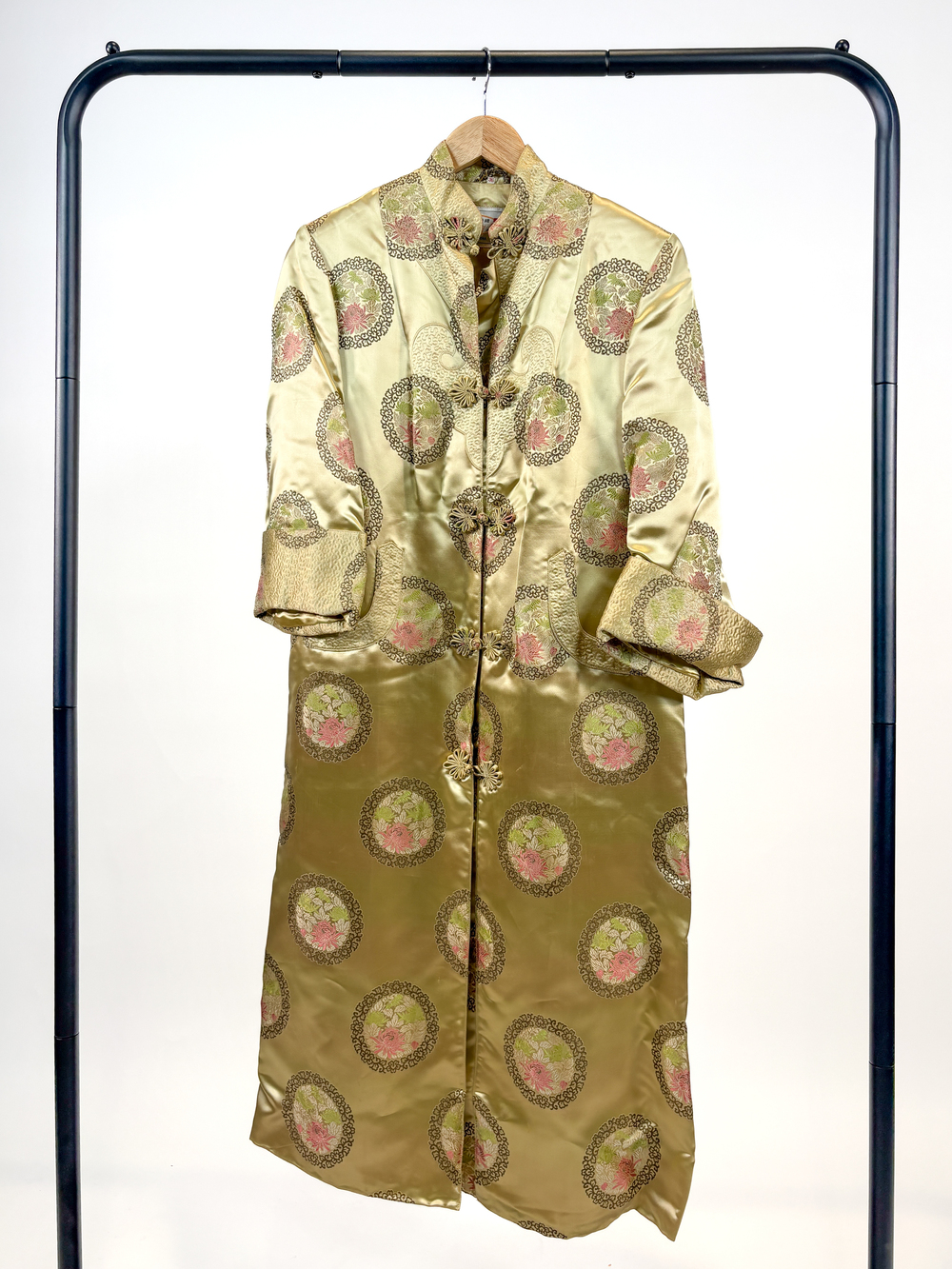 PF-1065 Vintage Peony Gold Medallion Quilted Kimono Jacket